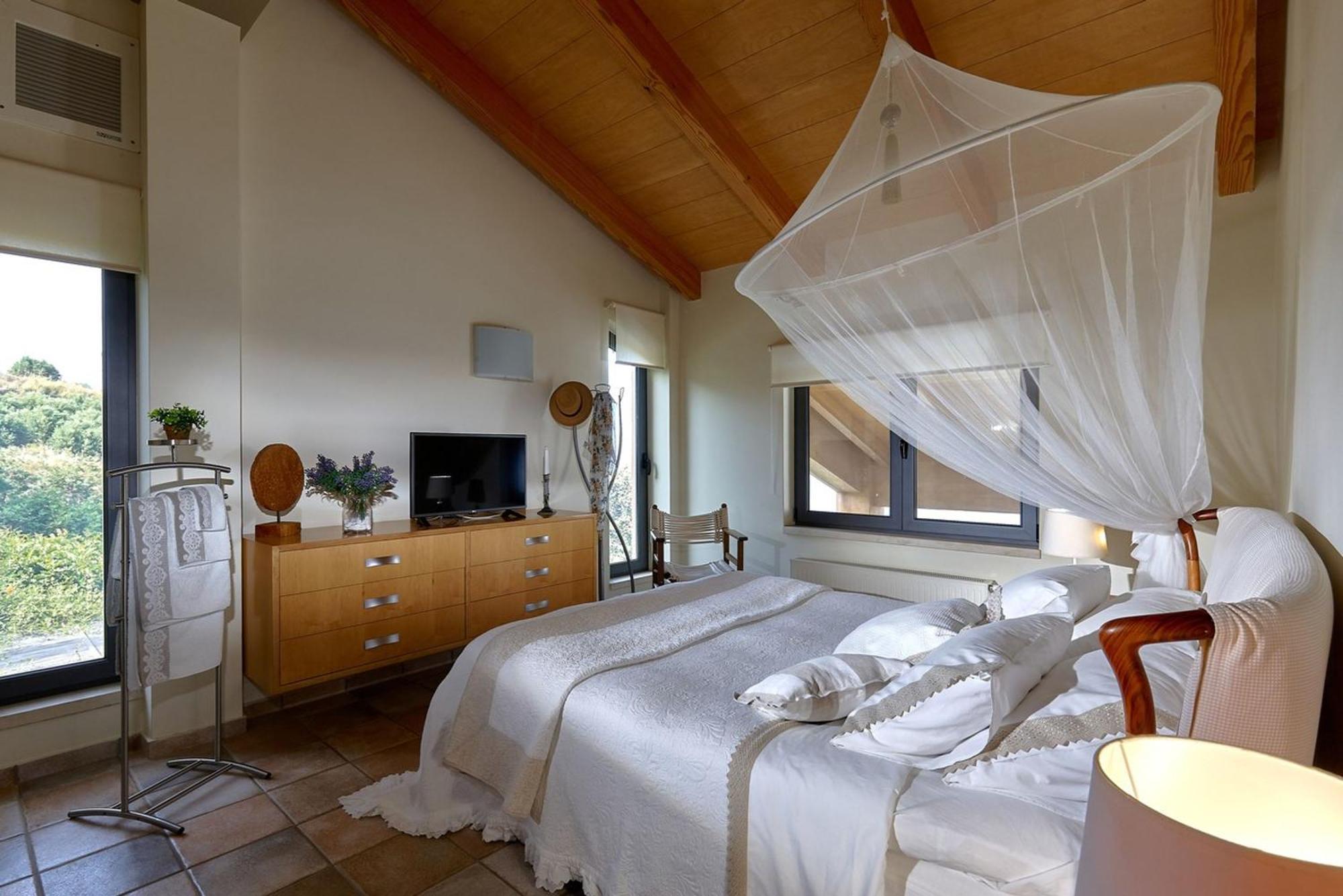 Villa Vollard With Amazing View Pool 伊拉克利翁 外观 照片