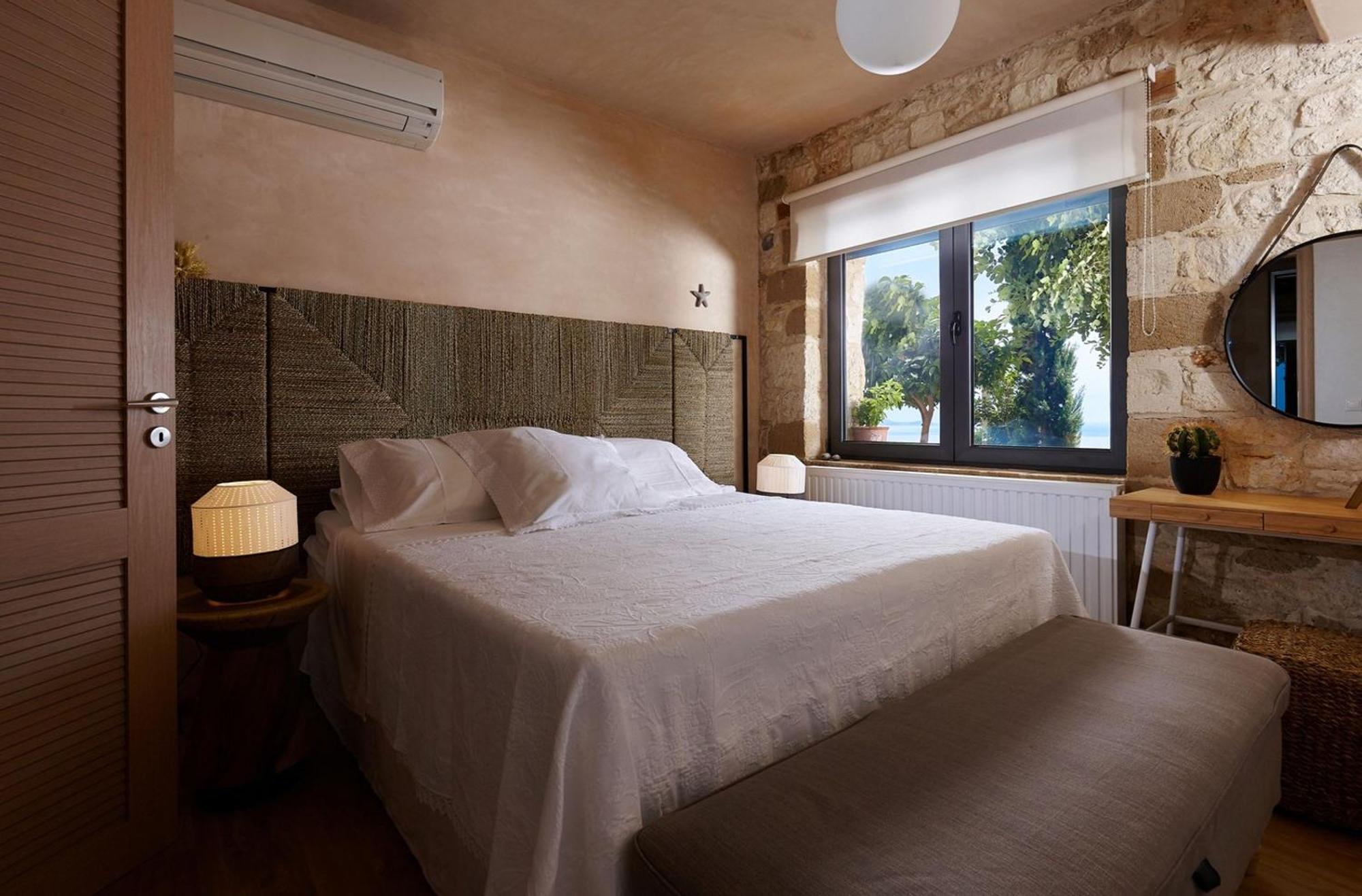 Villa Vollard With Amazing View Pool 伊拉克利翁 外观 照片
